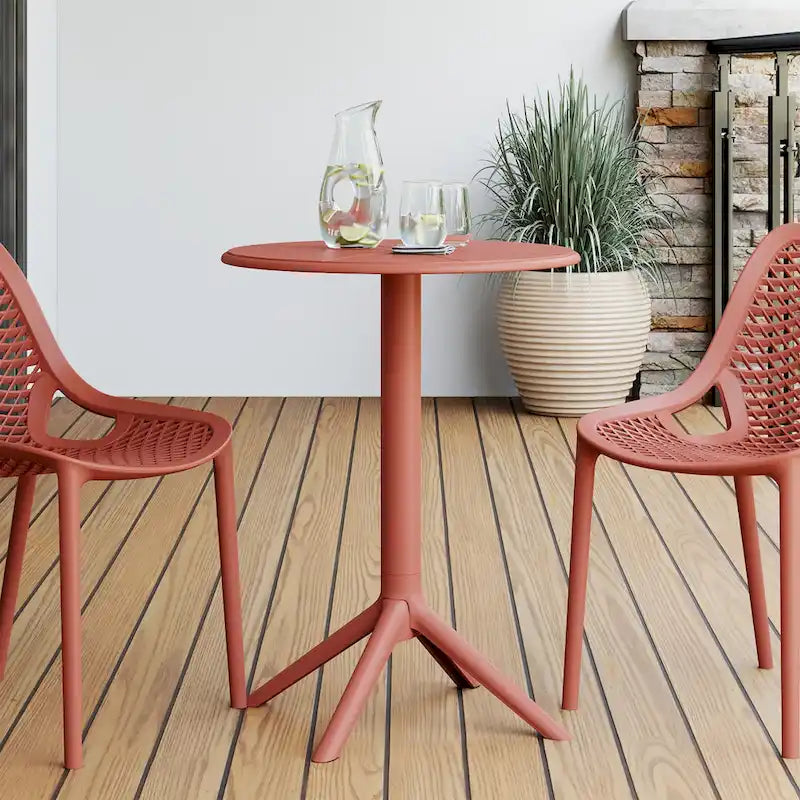 Frond and Form 23.5 Inch Outdoor Round Dining Table