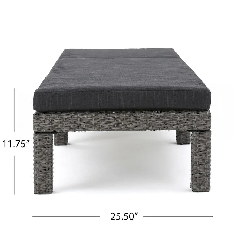 Luxury Outdoor Wicker Lounger