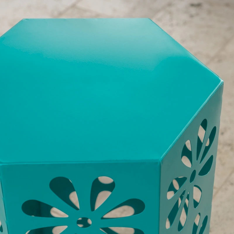 Dandelion Outdoor 14-inch Floral Side Table by Christopher Knight Home